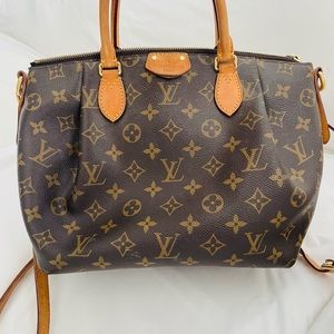 Louis Vuitton Turenne Monogram Canvas MM